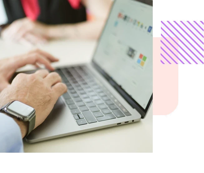 om cu laptop